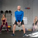 Trening funkcjonalny co to - jak poprawia codzienną sprawność i zdrowie