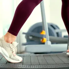 Jak chodzić na bieżni żeby schudnąć - skuteczne techniki i porady