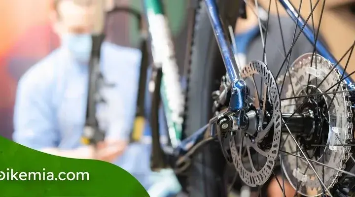 Jak działają hamulce hydrauliczne w rowerze - zrozum mechanizm i uniknij problemów