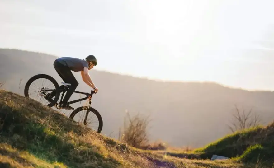 Trasy rowerowe w Bieszczadach - odkryj malownicze szlaki dla każdego