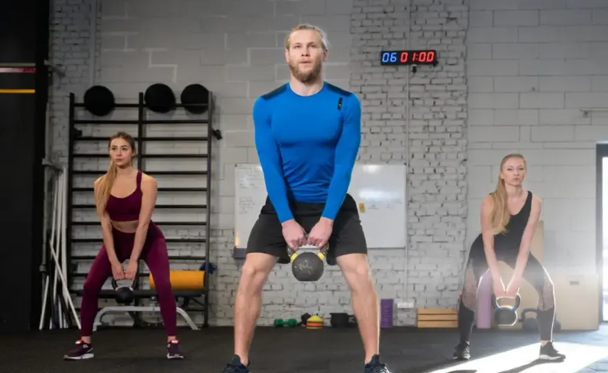 Trening funkcjonalny co to - jak poprawia codzienną sprawność i zdrowie